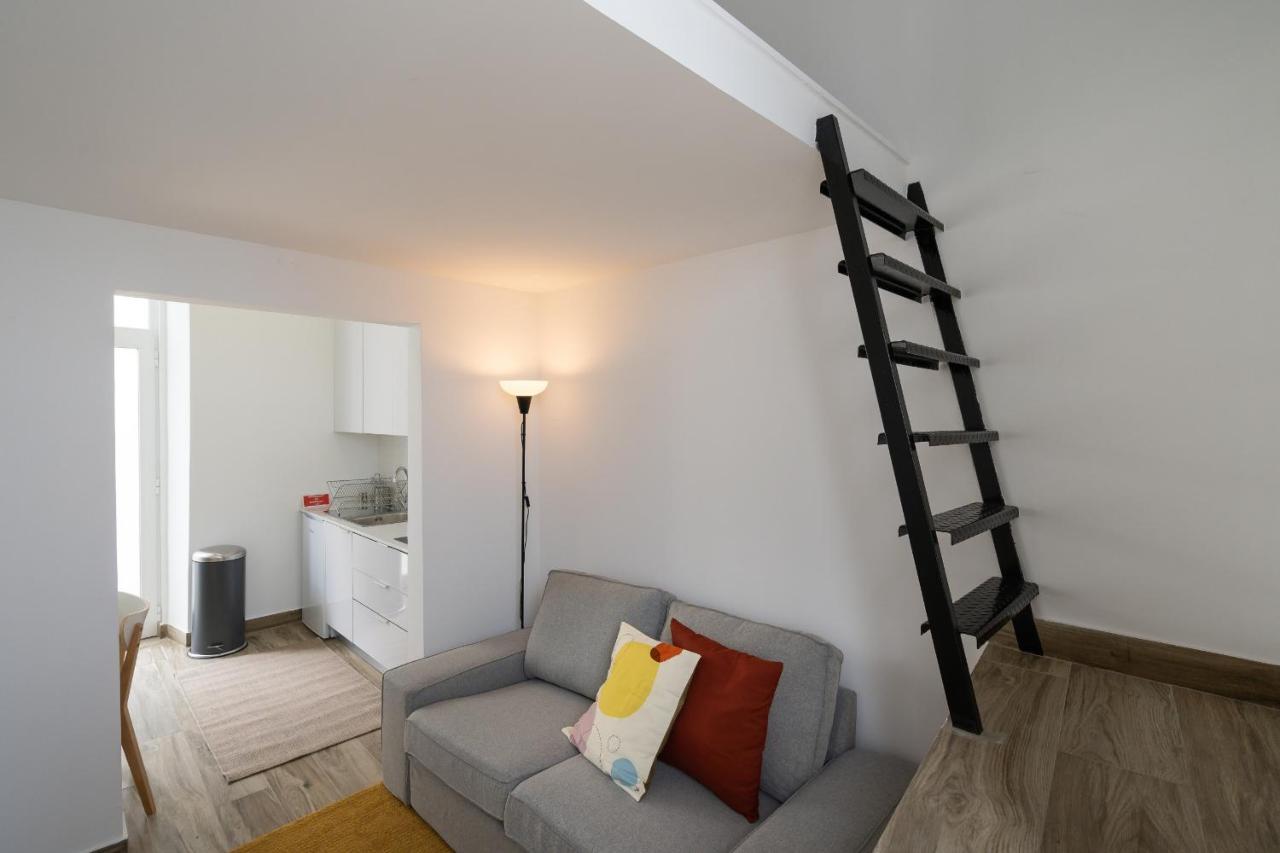 Tia Anica House II - Apartment With Terrace In Central Fuseta Beach Village المظهر الخارجي الصورة